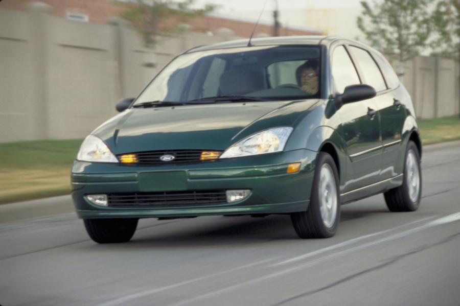  Ford Focus 1999 года  (фото 39 из 130)